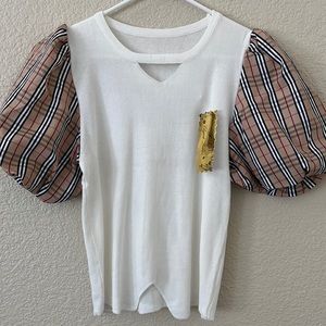 NO LABEL White Top With Plaid Puff Sleeve Size S/M NWT